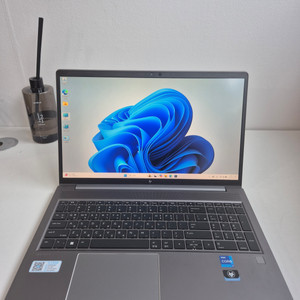 HP Zbook Power 15.6"G9 노트북 팝니다