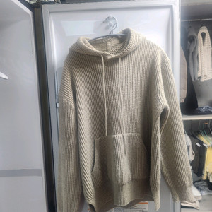 예아 후드니트 오트밀 L 판매합니다