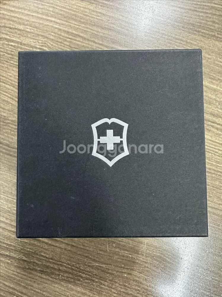 빅토리녹스 스위스아미 시계 (매버릭 블랙에디션)--4