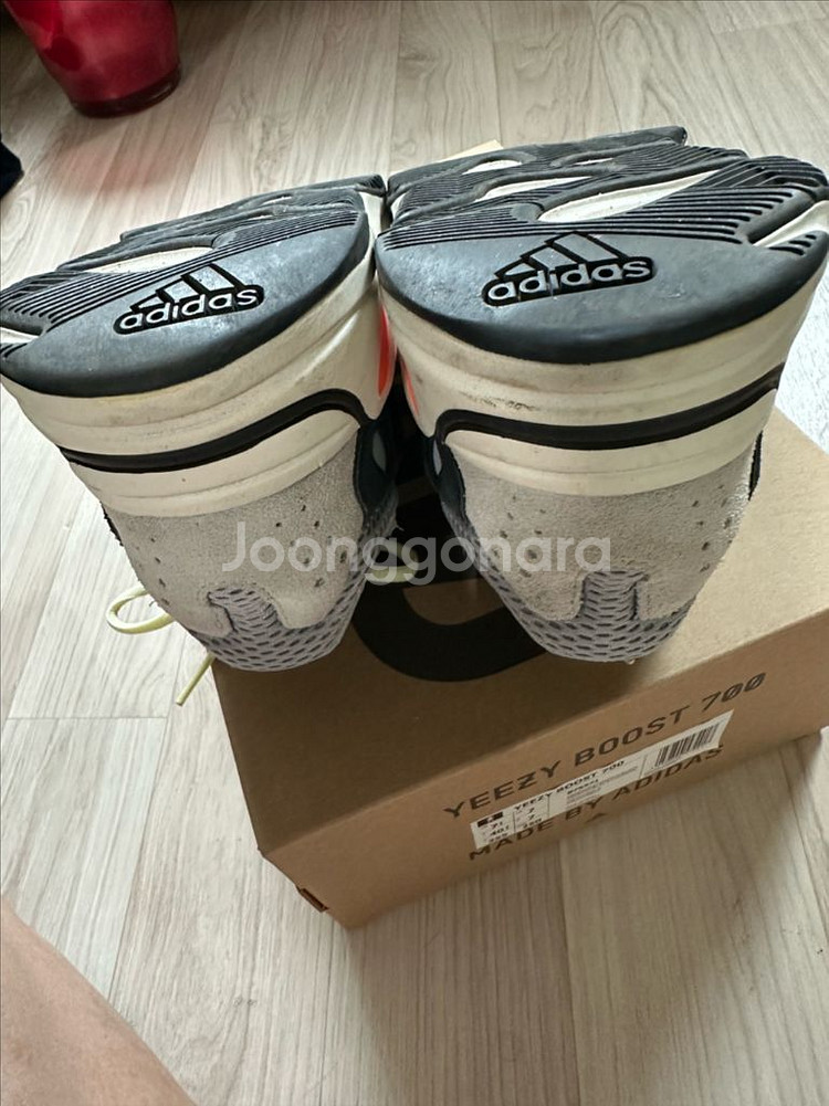 [255] 이지부스트 700 웨이브러너--6