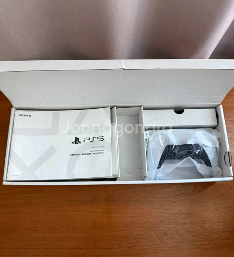 PS5 디스크에디션(1218A01, 박스풀) 판매합니다--4