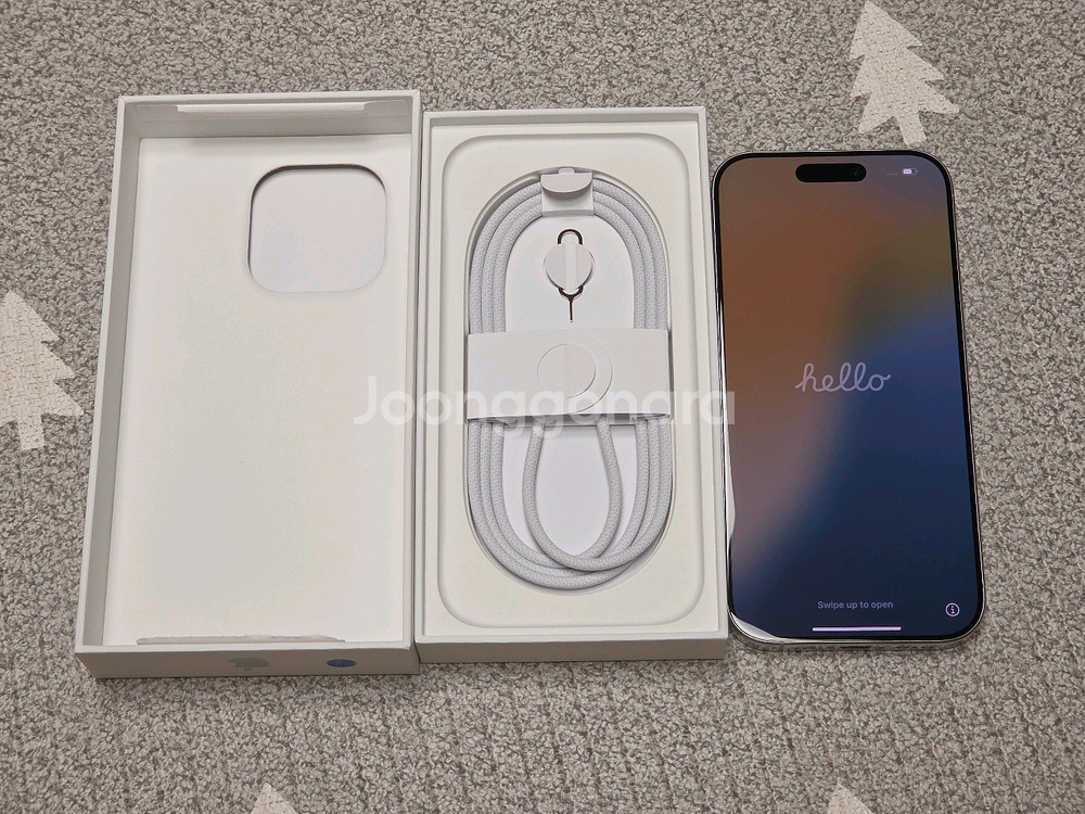아이폰 16 Pro 256 화이트--0