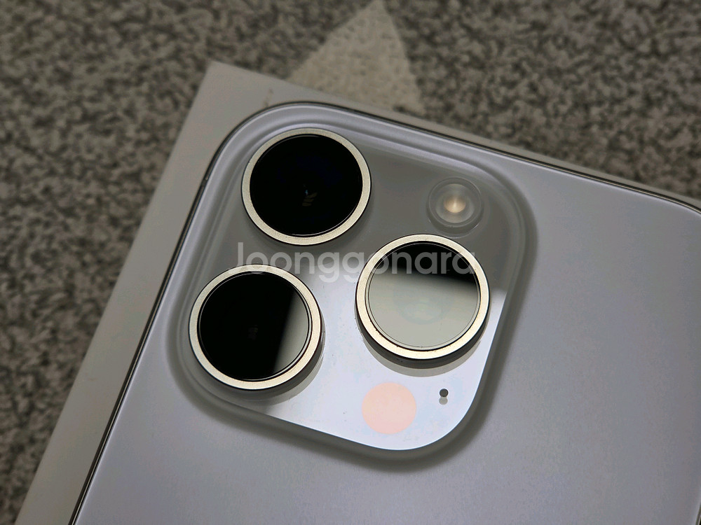 아이폰 16 Pro 256 화이트--7