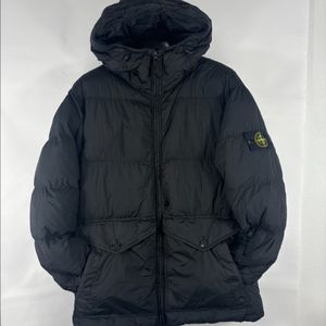 크림판 스톤아일랜드 크링클랩스 24FW 다운 자켓 패딩