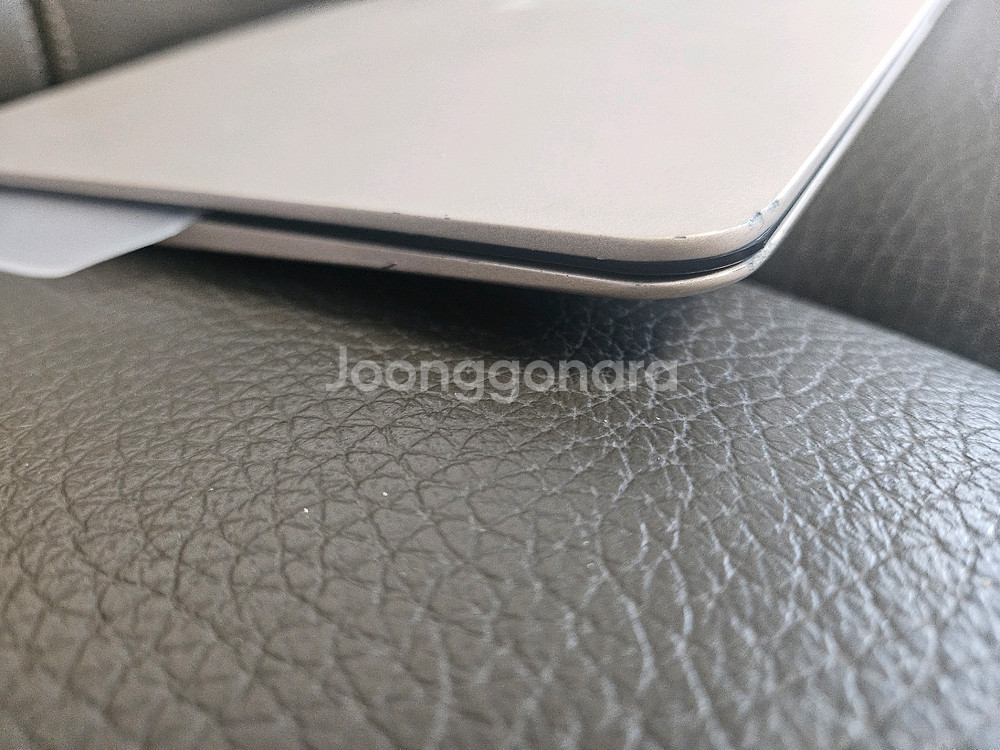LG그램 골드 노트북(14인치 8램 256SSD)--4