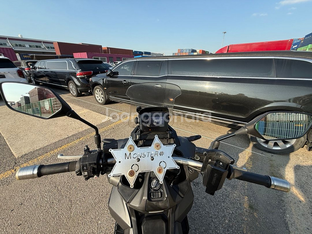 23년식 ADV350 판매합니다.--5