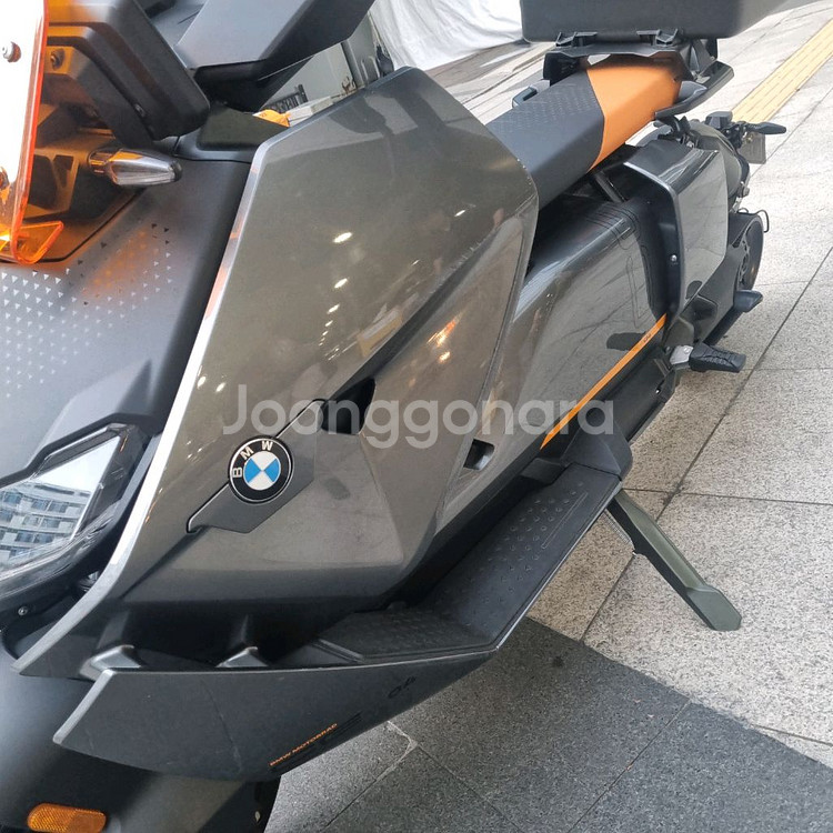 bmwce04--6