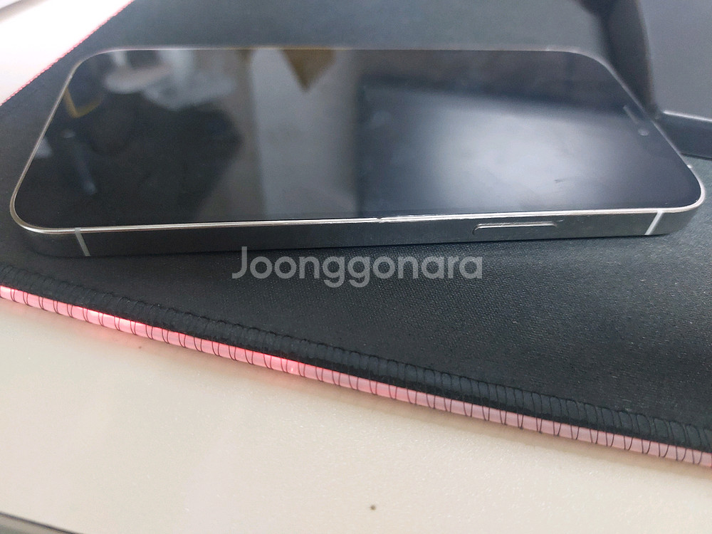 아이폰 12 프로 실버 128gb 팝니다--5