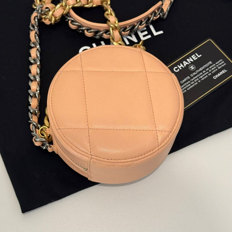 정품 샤넬 19 체인 클러치 동그리 탬버린 미니백 이미지