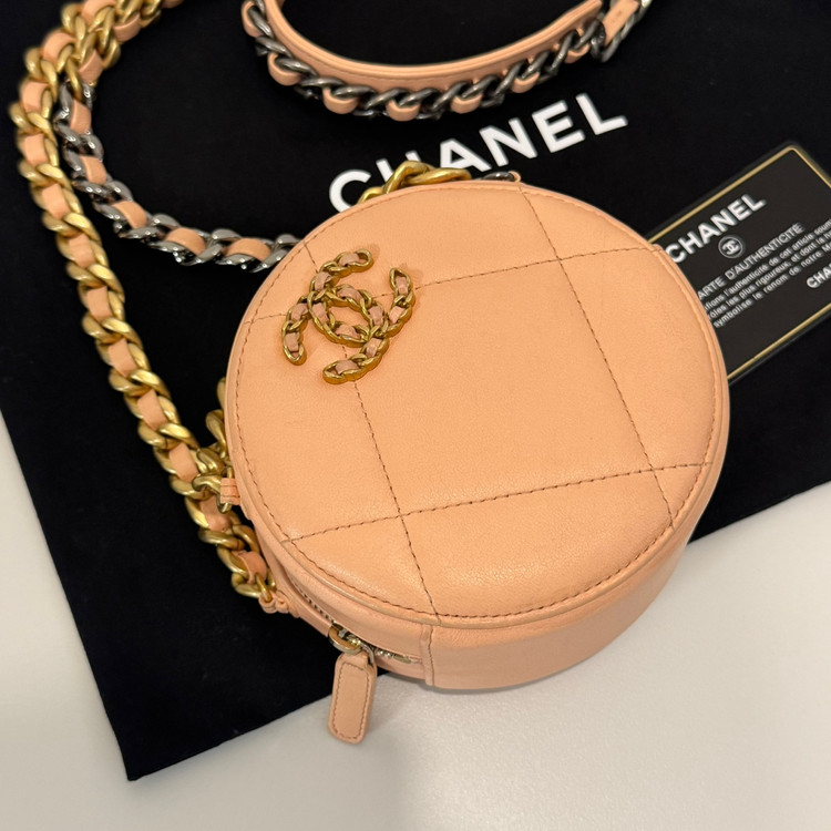 정품 샤넬 19 체인 클러치 동그리 탬버린 미니백 이미지