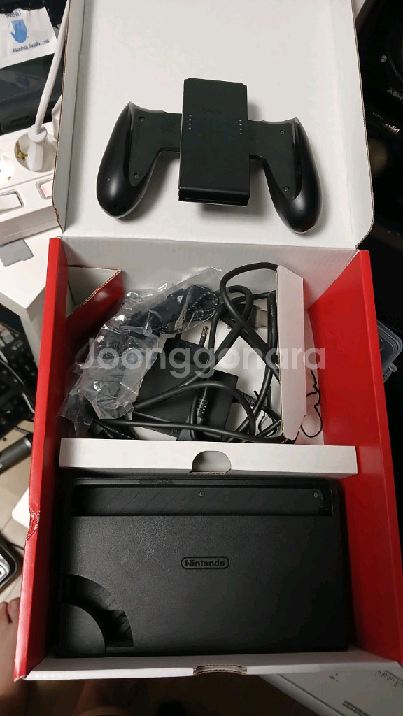 닌텐도스위치oled 블랙색상 상태최상급팝니다.--3