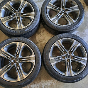 k5 DL3 18인치휠타이어 쏘나타 장착가능