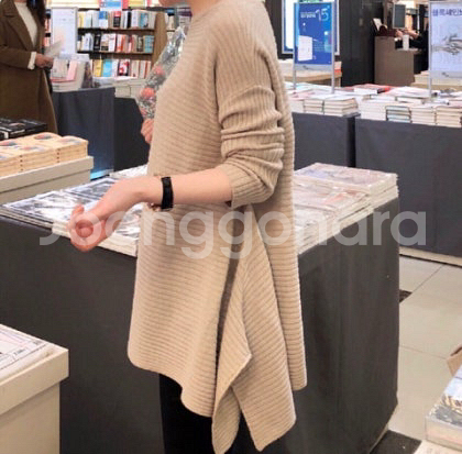 라온 RAON 울 캐시미어 골지 언발 니트 뮤제라 랑방--2