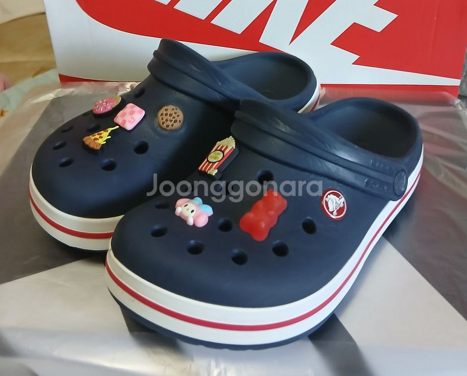 크록스 J2 200실사이즈.정품 크록밴드 .지비츠포함--0