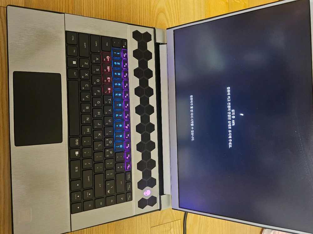 [급처] 델 에일리언웨어 M16 R1 이미지