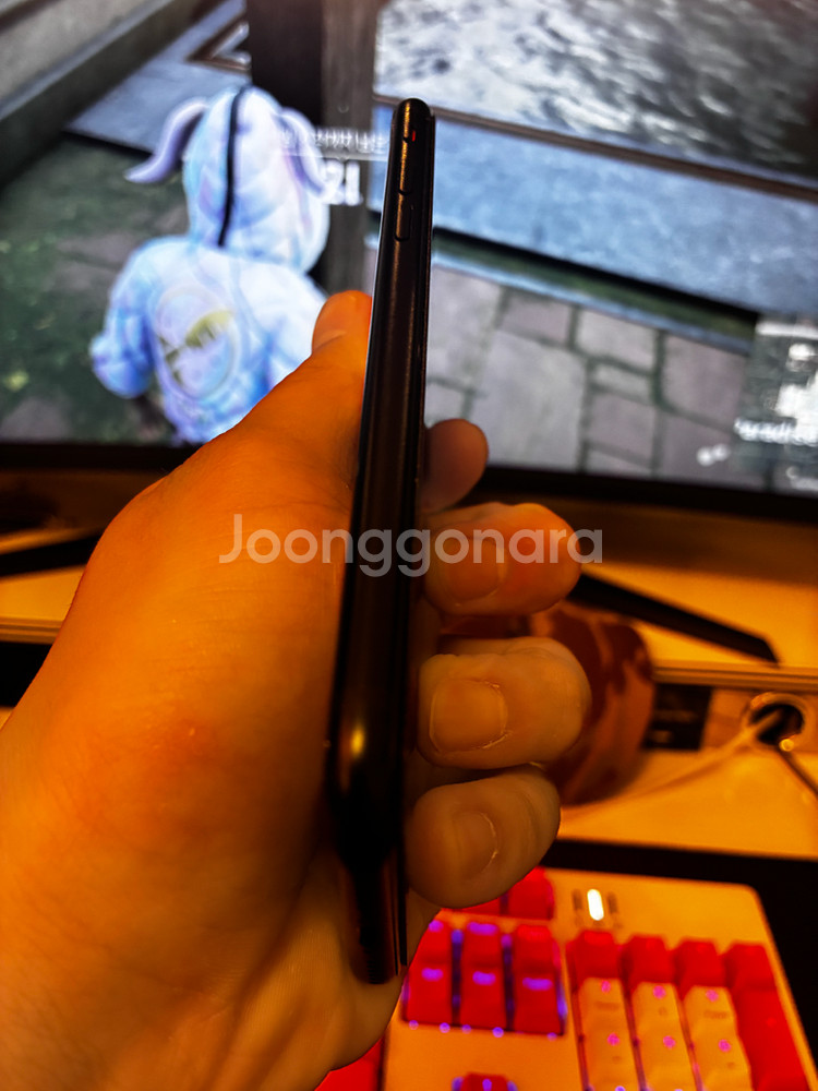 아이폰 se3 128기가 미드나잇--1