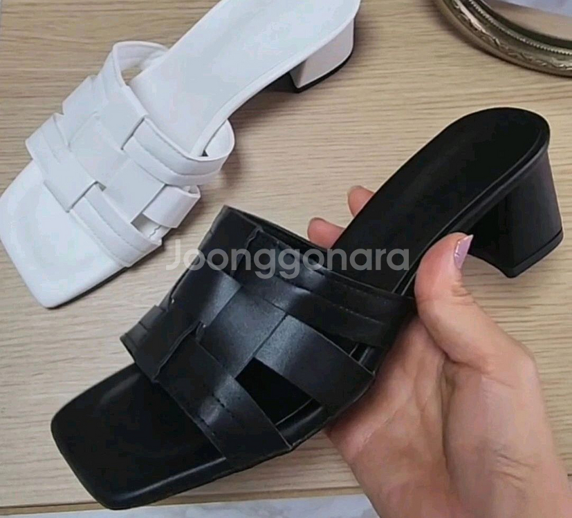 짜임 통굽 샌들 힐 슬리퍼 새상품 블랙245--4