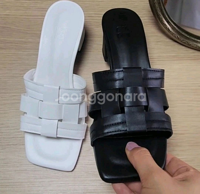 짜임 통굽 샌들 힐 슬리퍼 새상품 블랙245--2