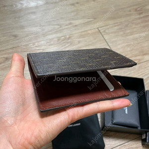 생로랑 남녀공용 모노그램 반지갑 668737 2UY2W