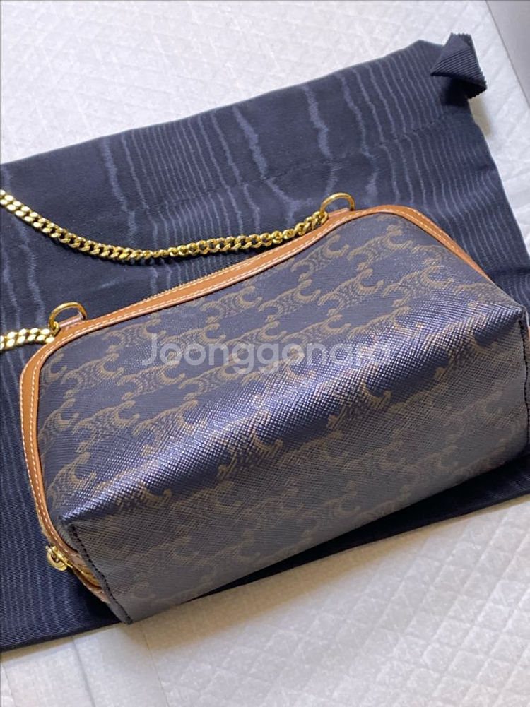 셀린느 트리옹프 클러치 백--3