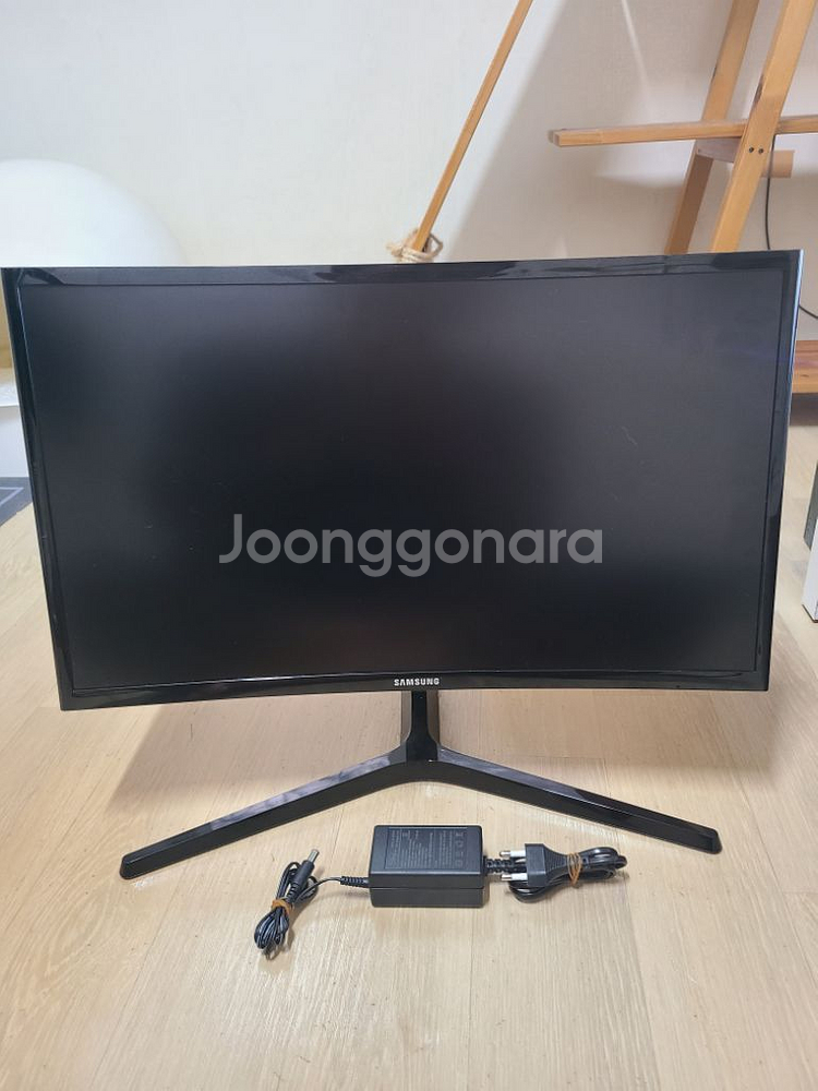 삼성 24인치 144Hz 게이밍 커브드 모니터 C24R--5