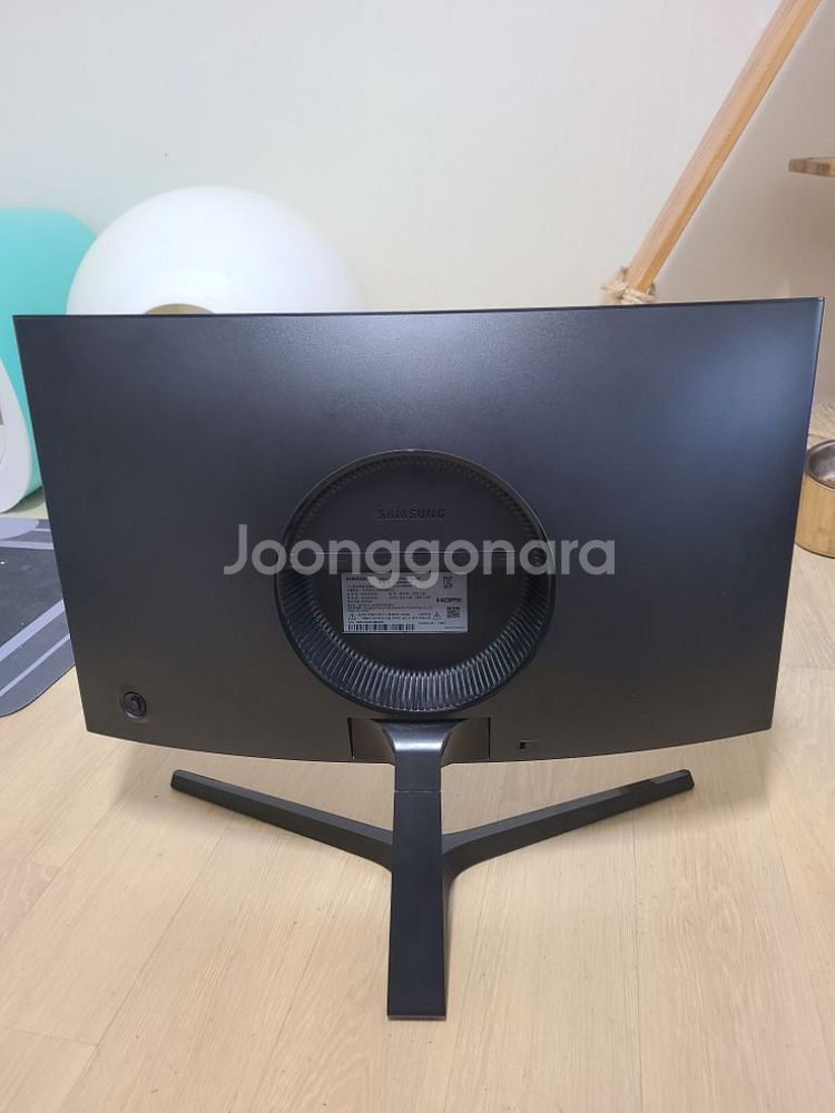 삼성 24인치 144Hz 게이밍 커브드 모니터 C24R--7