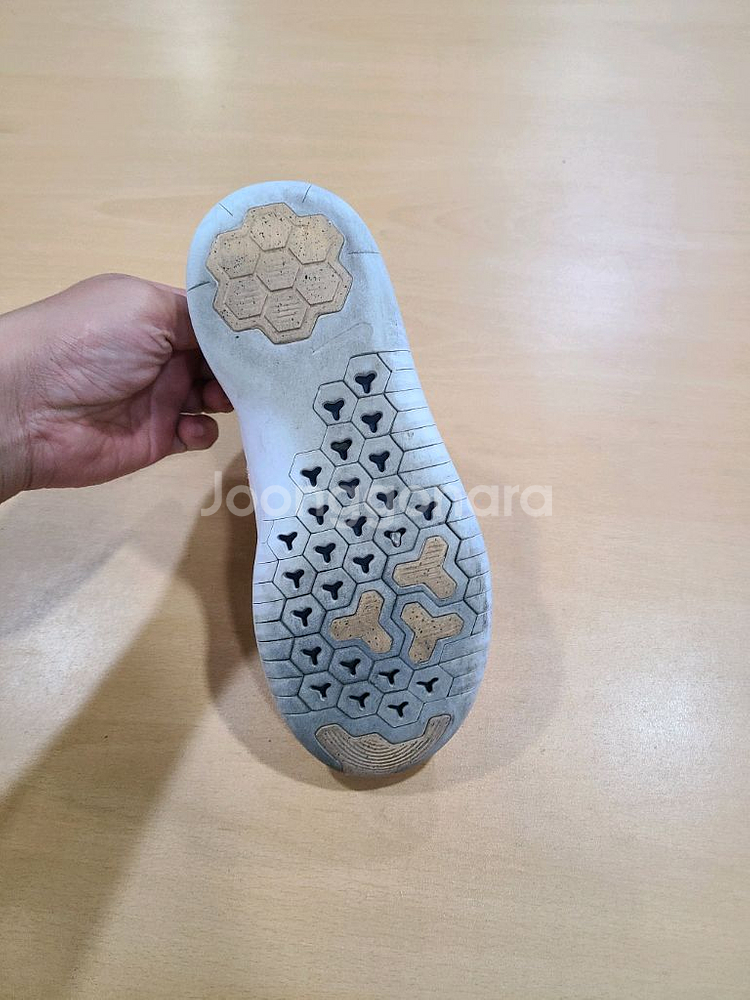 나이키 프리 TR8 230 (무료배송)--5