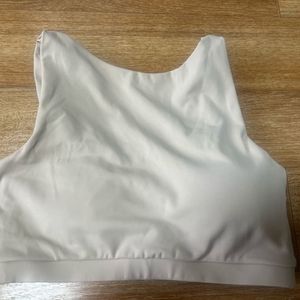 켈리스포츠 탑, 요가 헬스 탑