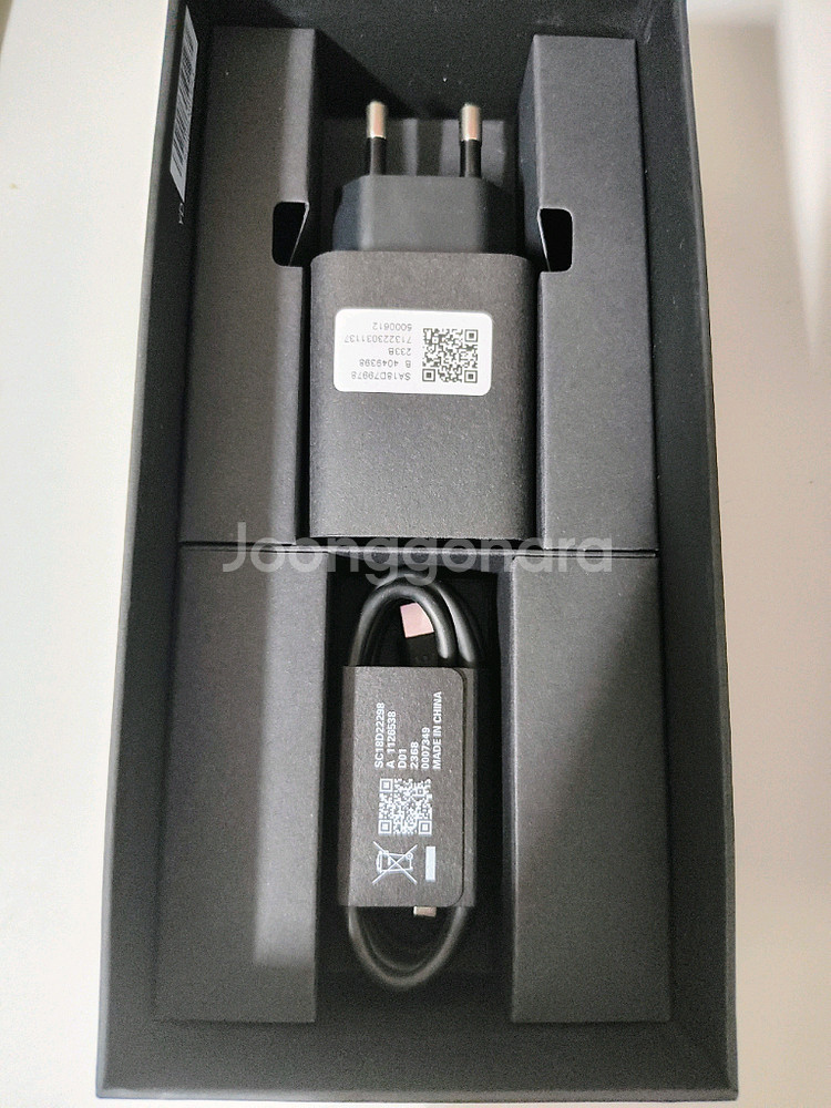 모토로라 레이저 40 울트라 256g--5