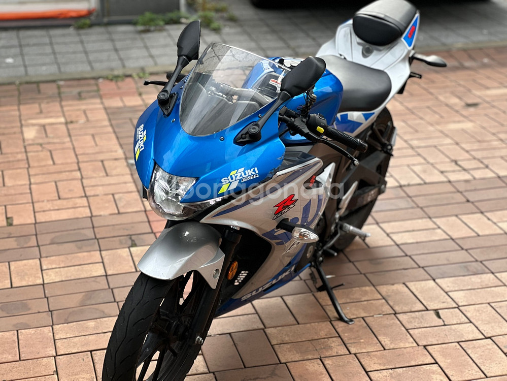 스즈키GSX-R125 / 19년식/ 2만키로 /230만--2