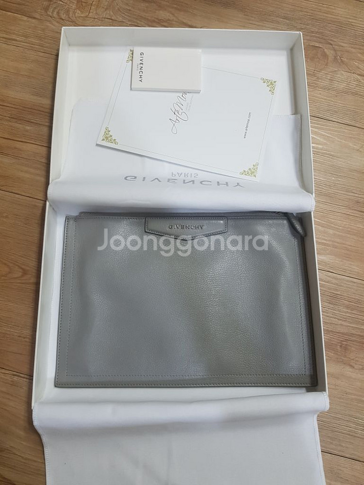 지방시 클러치백 (남녀공용--1
