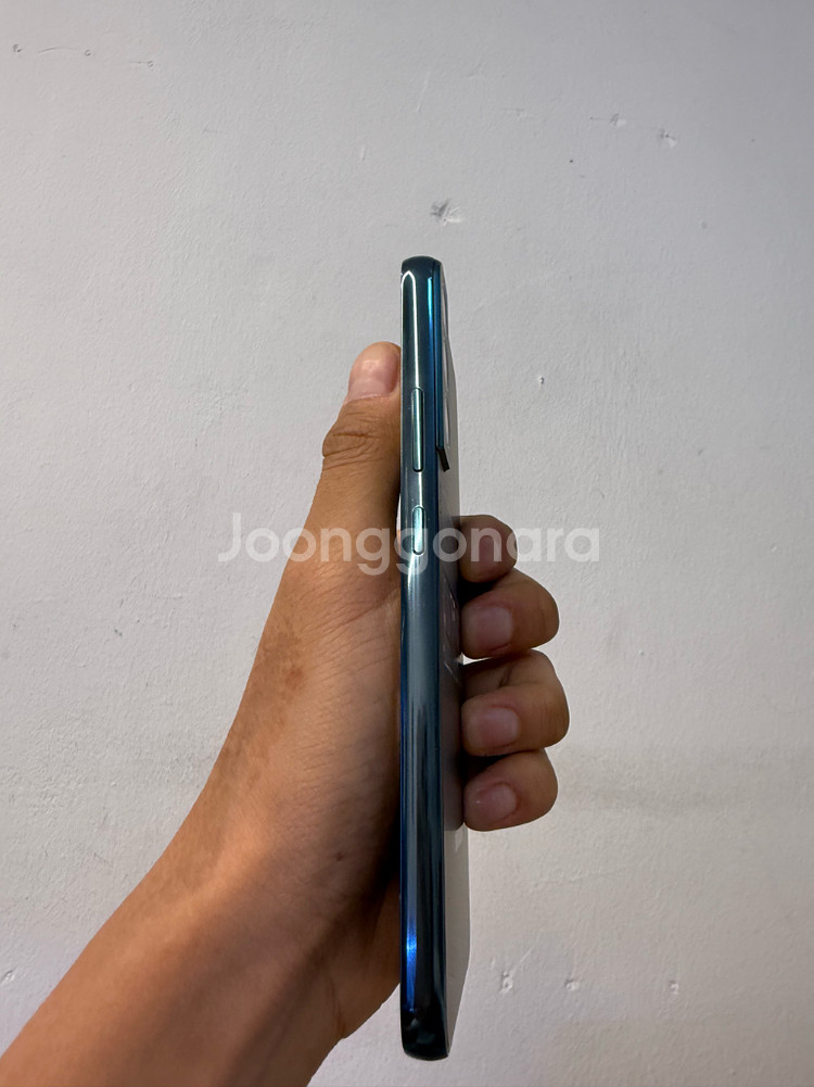 갤럭시 S22플러스 판매합니다--3