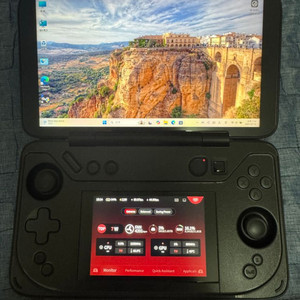 아야네오 플립 DS 7840U 64GB 2TB 블랙 팝