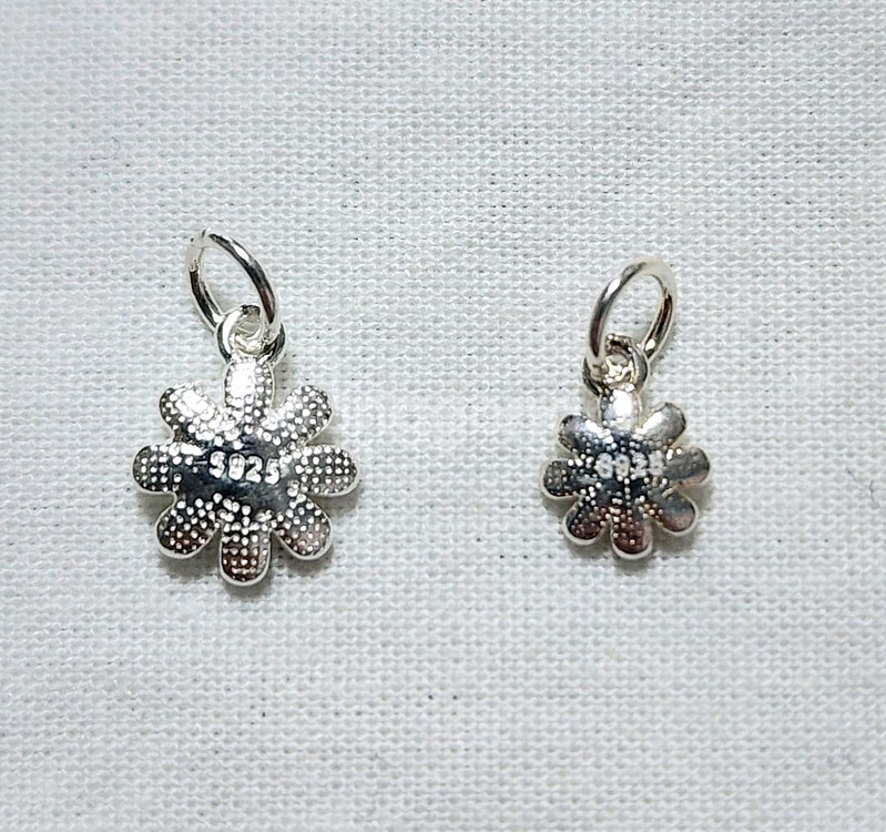 쁘띠 데이지 은펜던트 (925은)--2