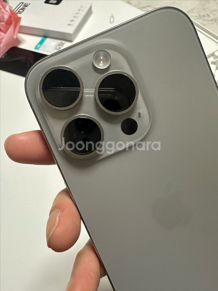 아이폰 15 Pro 내추럴 티타늄 128GB--5