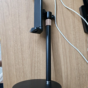 서브 모니터, 패드 높이 조절 거치대