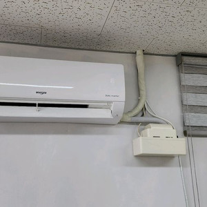 엘지인버트벽걸이냉난방기 16평 2023년