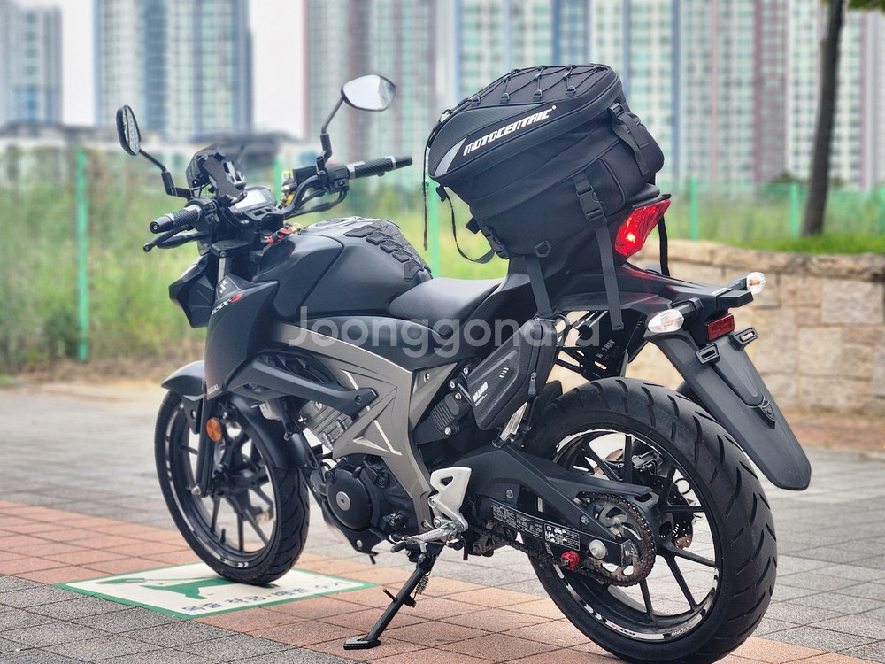 스즈끼/GSX-S125/19년식/220만원/4@@@KM--4