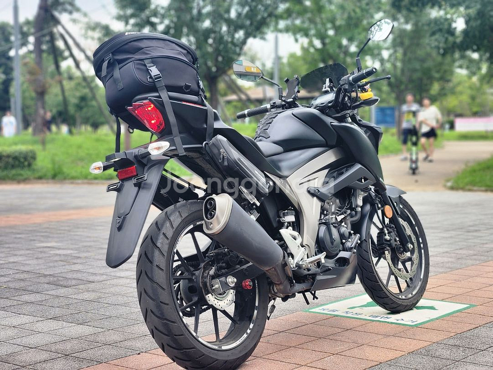 스즈끼/GSX-S125/19년식/220만원/4@@@KM--5