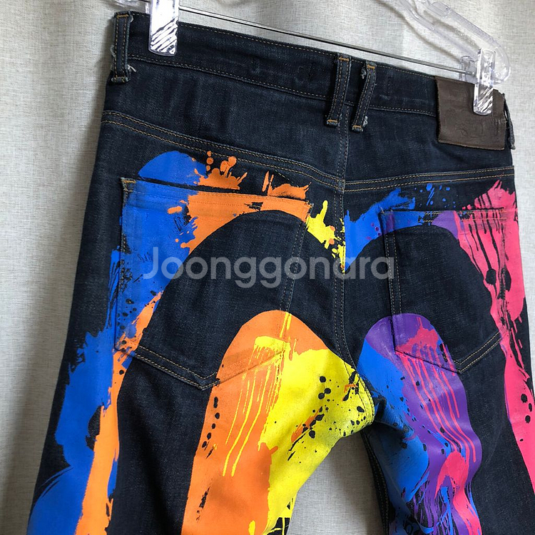 에비수 EVISU 슬림 스트레이트 그래픽 데님(W30--5