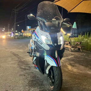 BMW C650s