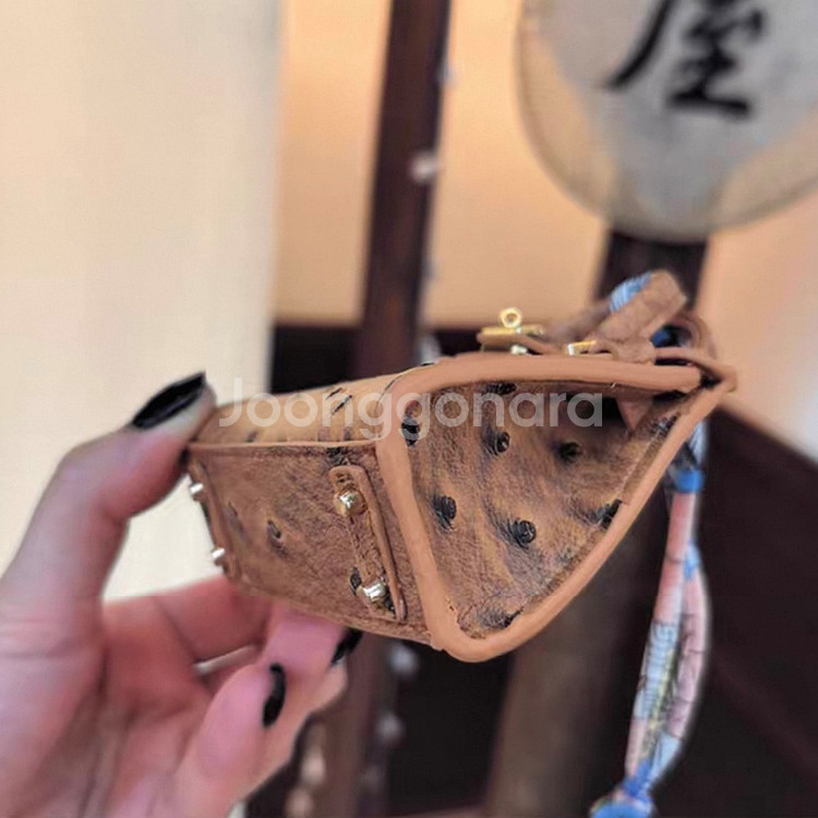 버킨 타조가죽 무늬 미니백 차키 에어팟케이스 라부부가방--6