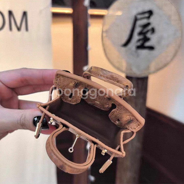 버킨 타조가죽 무늬 미니백 차키 에어팟케이스 라부부가방--7