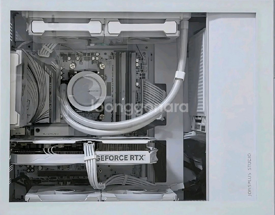 화이트 감성 고급 부품 피씨 판매--2