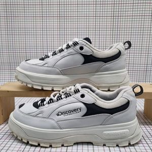 디스커버리 브릭 운동화245.