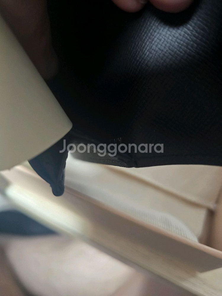 새상품)루이비통 한정판 에삐장지갑 판매--3