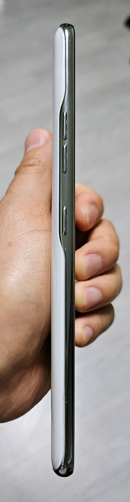 LG Q92 5G 화이트 128GB A급 싸게 팝니다.--5