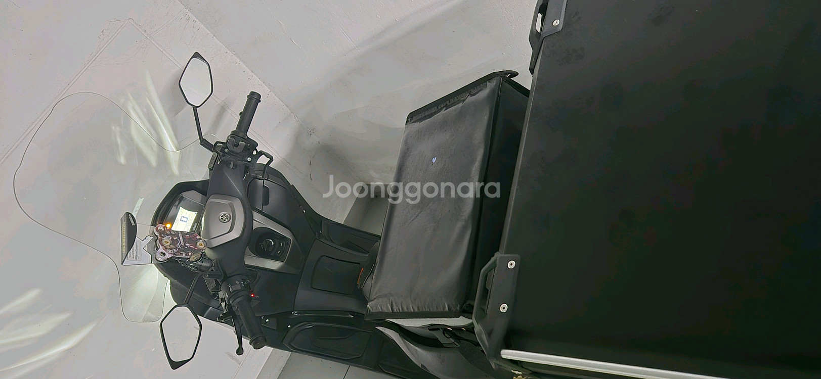 23년 nmax125 팝니다.--3