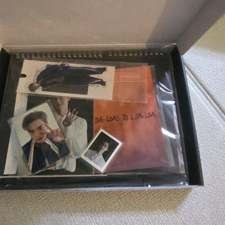 송강2024시즌그리팅 이미지