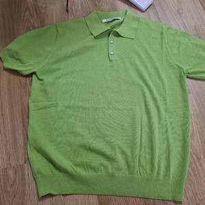 어반드레스 버튼카라반팔니트